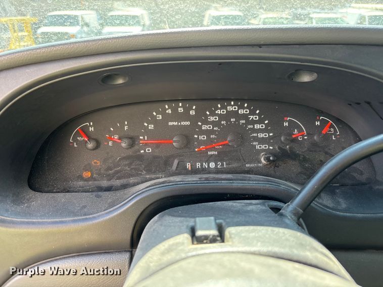image for item ER7665 2006 Ford E250 van