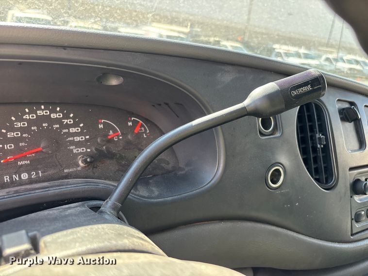 image for item ER7665 2006 Ford E250 van