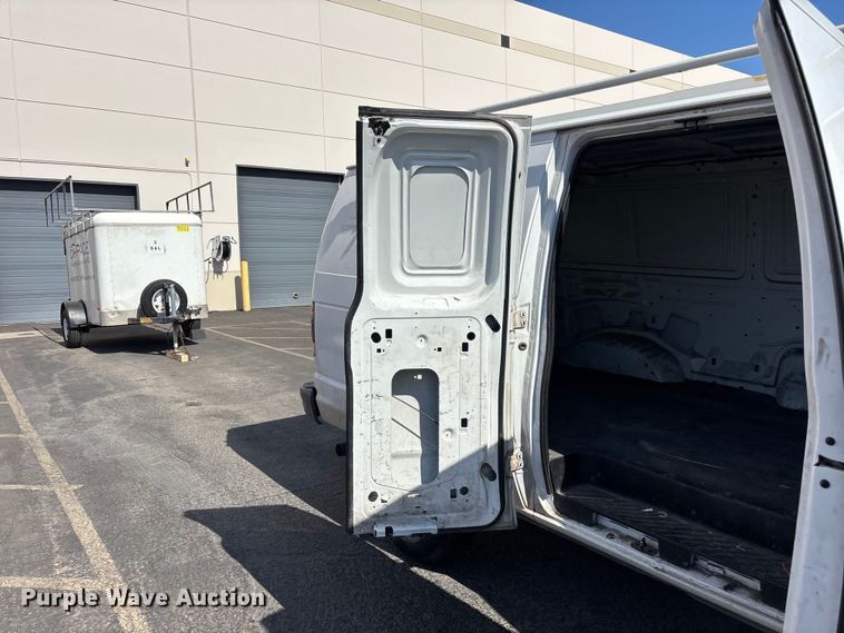 image for item ER7665 2006 Ford E250 van