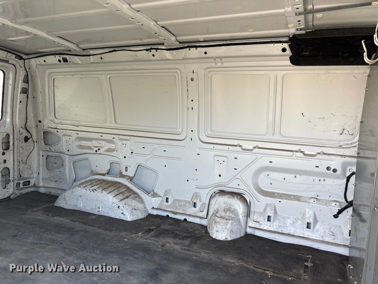 image for item ER7665 2006 Ford E250 van