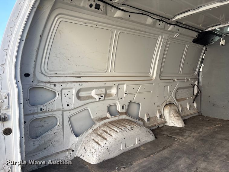 image for item ER7665 2006 Ford E250 van