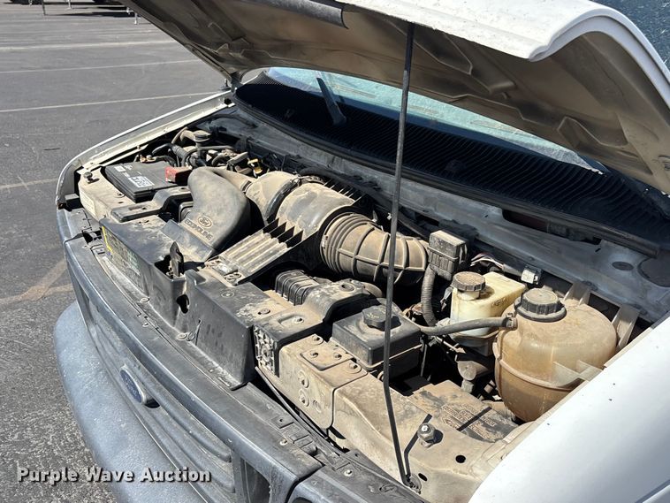 image for item ER7665 2006 Ford E250 van