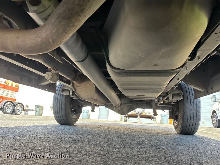image for item ER7665 2006 Ford E250 van