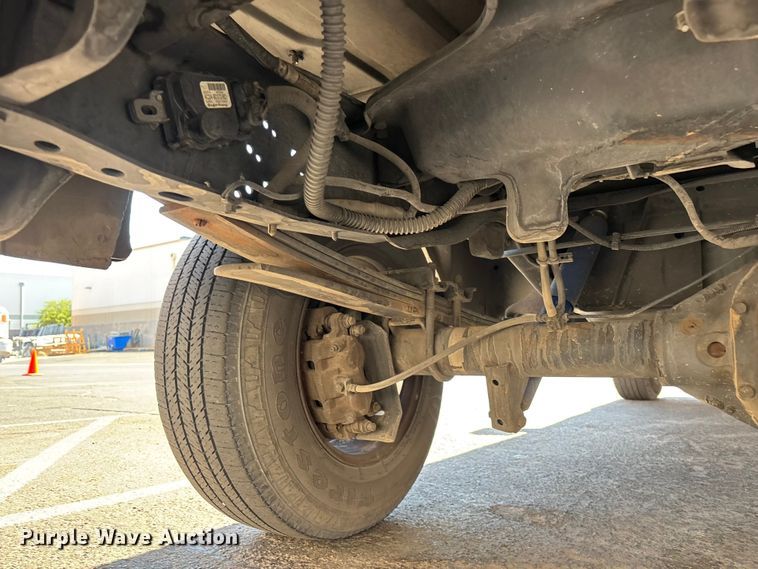 image for item ER7665 2006 Ford E250 van
