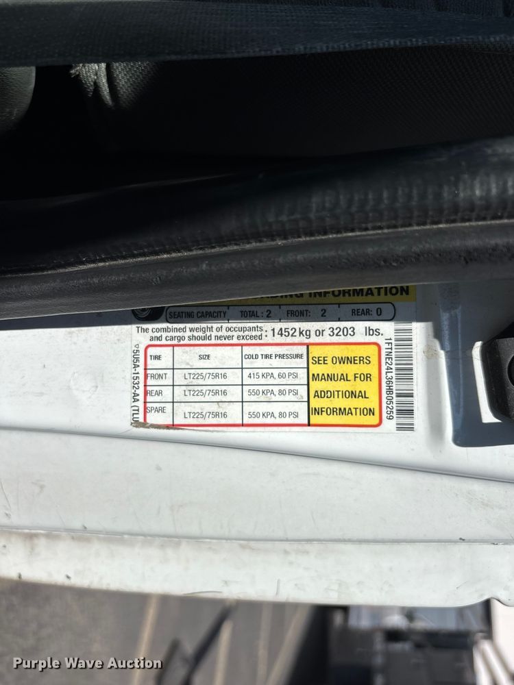 image for item ER7665 2006 Ford E250 van
