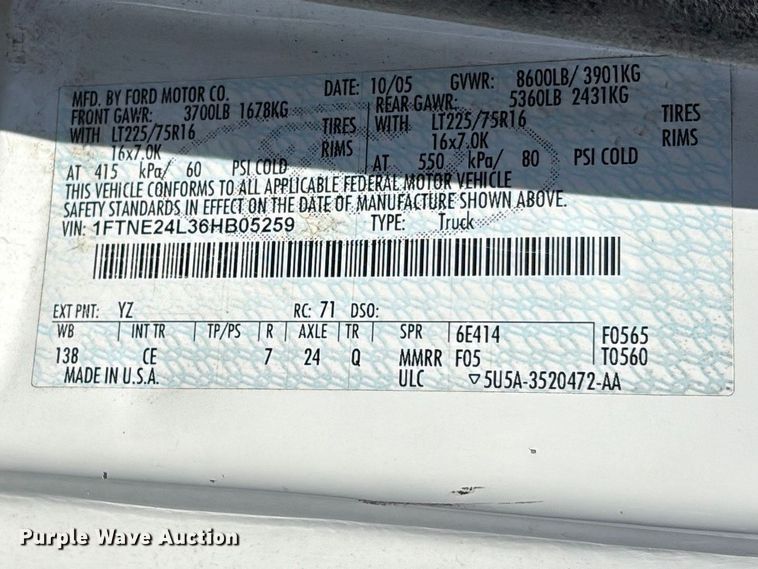 image for item ER7665 2006 Ford E250 van