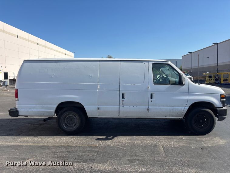 image for item ER7666 2008 Ford E250 van