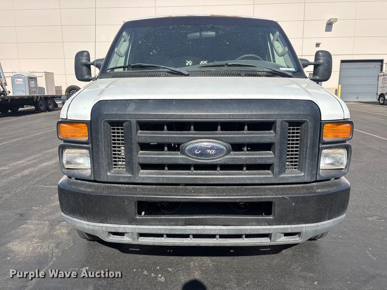 image for item ER7666 2008 Ford E250 van