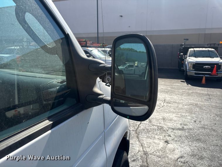 image for item ER7666 2008 Ford E250 van