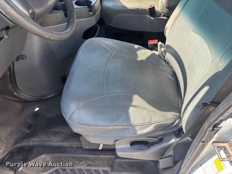 image for item ER7666 2008 Ford E250 van