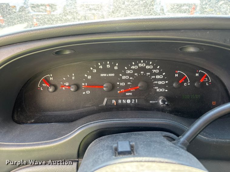 image for item ER7666 2008 Ford E250 van