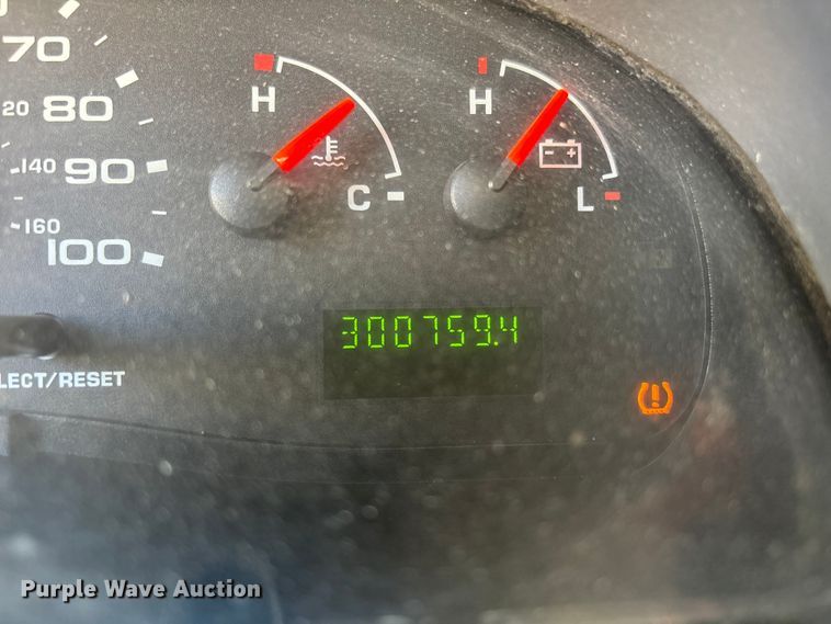 image for item ER7666 2008 Ford E250 van