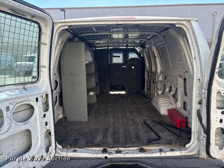 image for item ER7666 2008 Ford E250 van