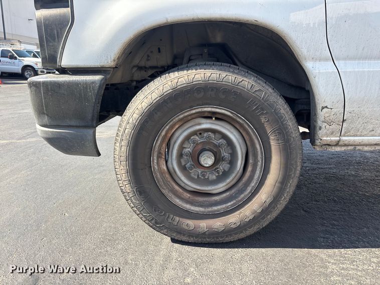 image for item ER7666 2008 Ford E250 van