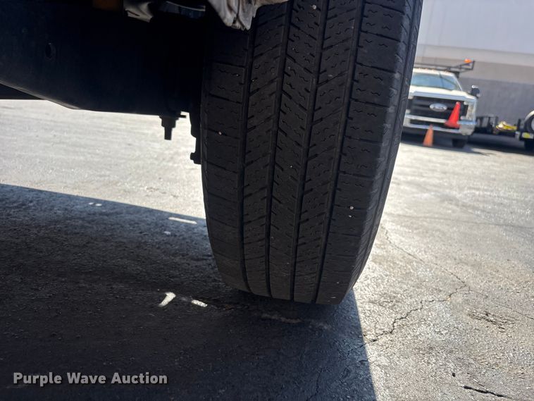 image for item ER7666 2008 Ford E250 van