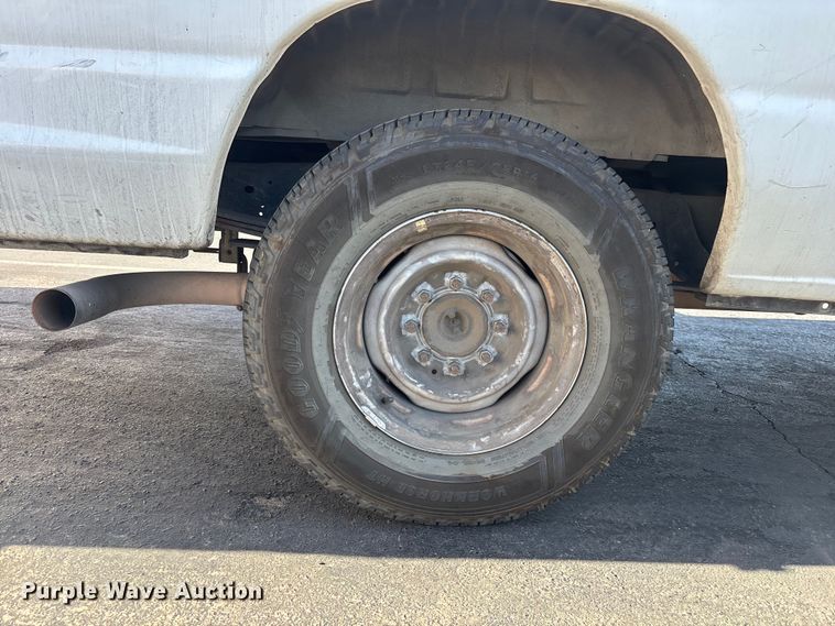 image for item ER7666 2008 Ford E250 van