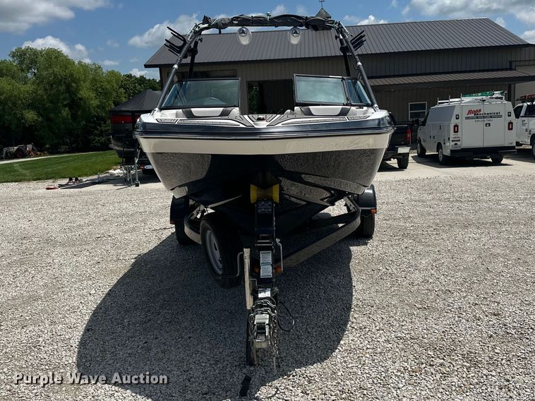 image for item ES6500 2014 Yamaha   AR192 boat