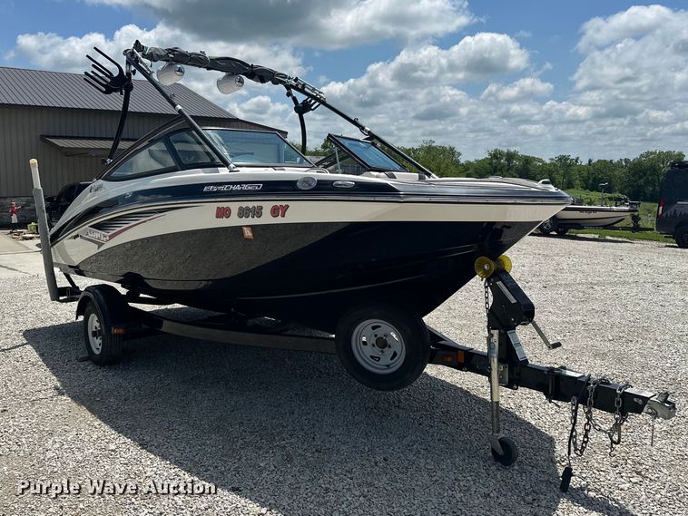 image for item ES6500 2014 Yamaha   AR192 boat