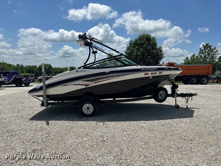 image for item ES6500 2014 Yamaha   AR192 boat