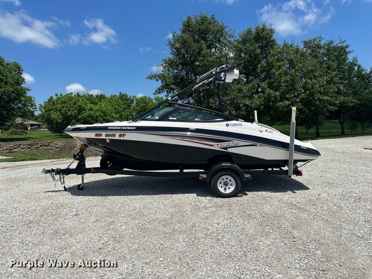 image for item ES6500 2014 Yamaha   AR192 boat