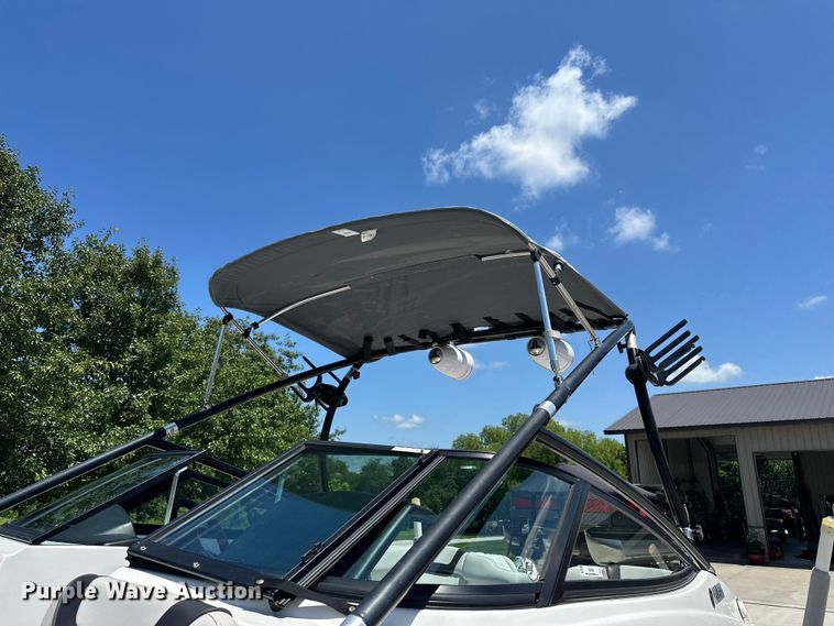 image for item ES6500 2014 Yamaha   AR192 boat