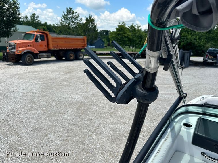 image for item ES6500 2014 Yamaha   AR192 boat