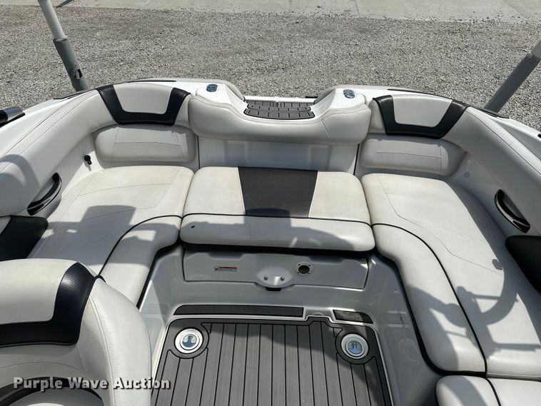 image for item ES6500 2014 Yamaha   AR192 boat