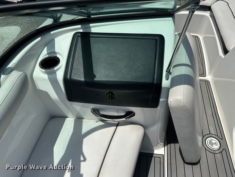 image for item ES6500 2014 Yamaha   AR192 boat
