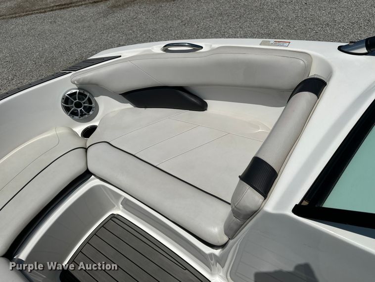 image for item ES6500 2014 Yamaha   AR192 boat