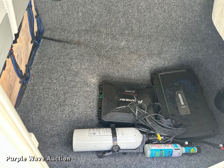 image for item ES6500 2014 Yamaha   AR192 boat
