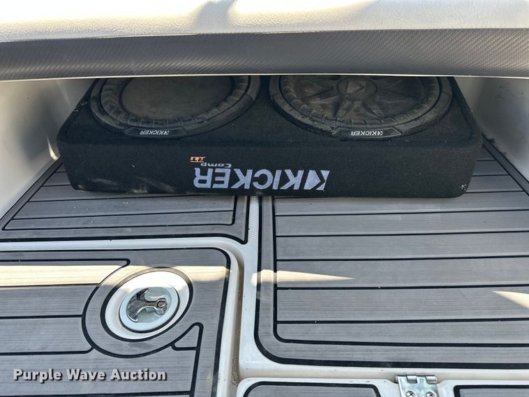 image for item ES6500 2014 Yamaha   AR192 boat