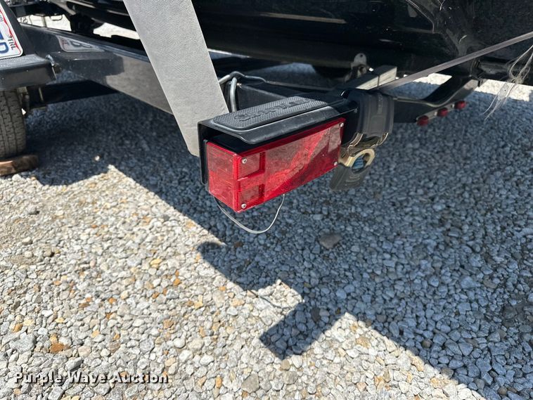 image for item ES6500 2014 Yamaha   AR192 boat