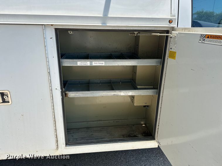 image for item ES6508 2007 Ford E350 utility van