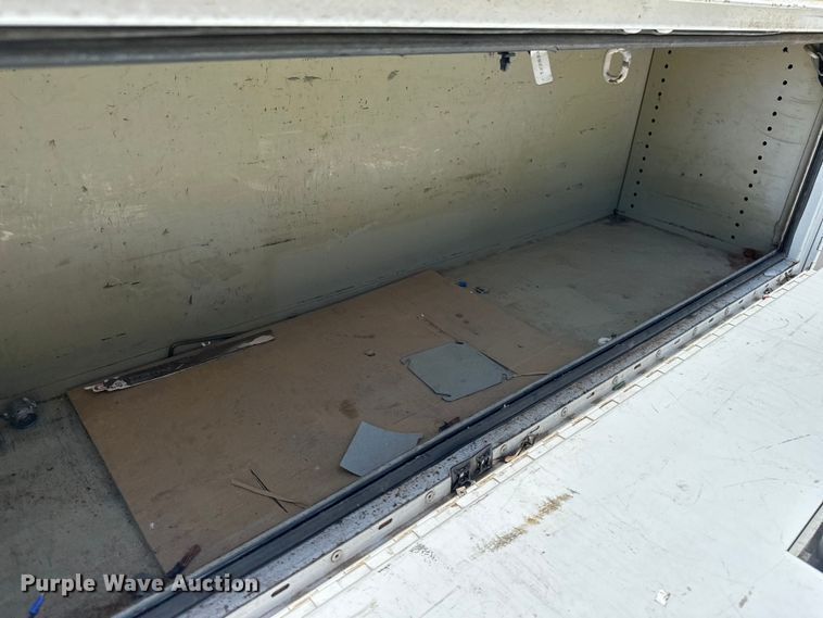 image for item ES6508 2007 Ford E350 utility van