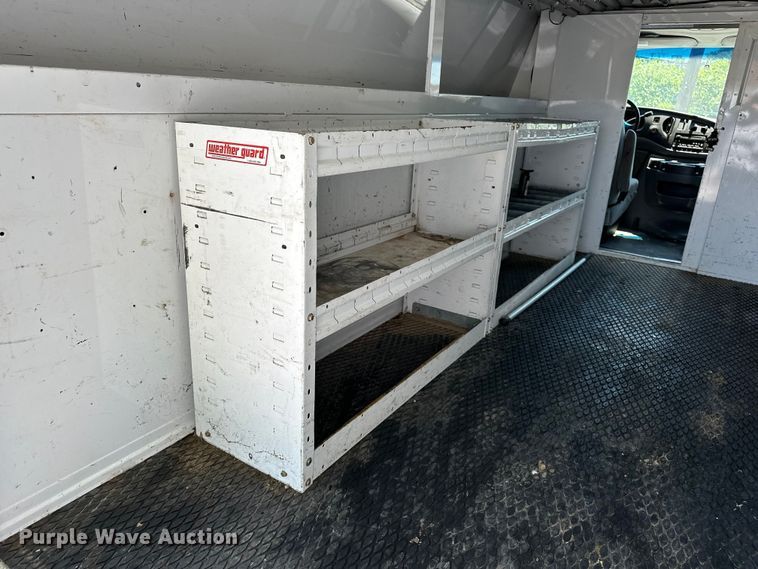 image for item ES6508 2007 Ford E350 utility van