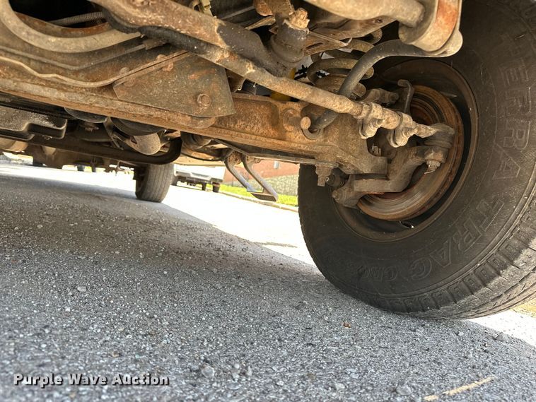 image for item ES6508 2007 Ford E350 utility van