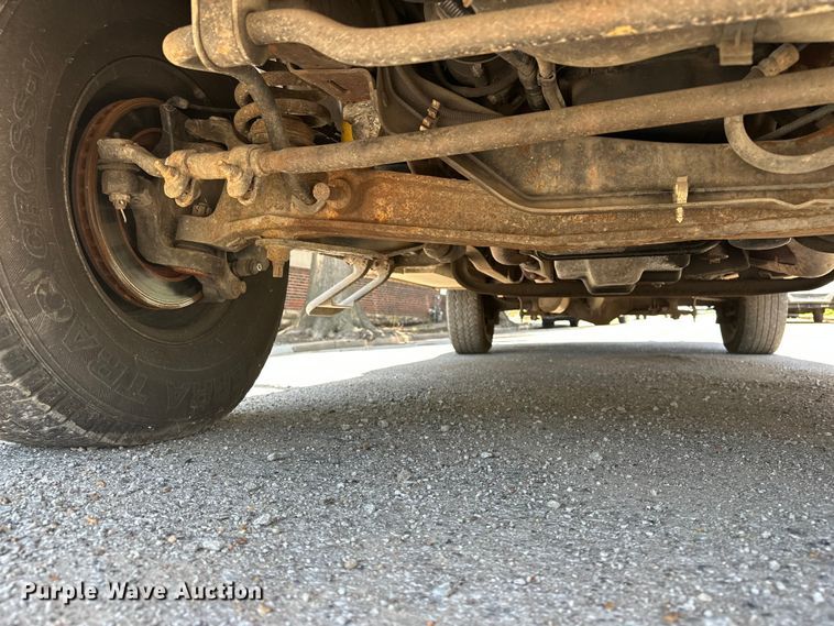 image for item ES6508 2007 Ford E350 utility van