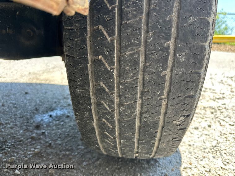 image for item ES6508 2007 Ford E350 utility van