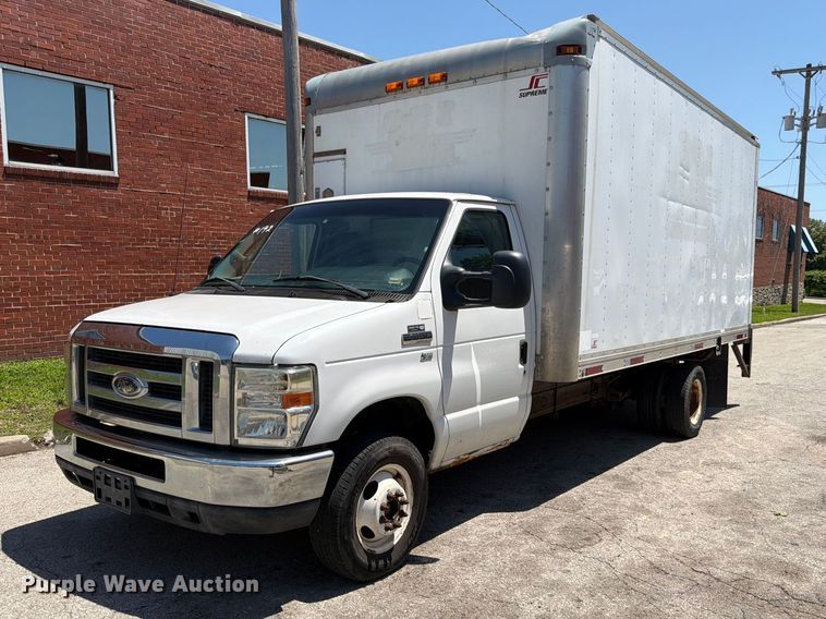 image for item ES6510 2011 Ford E350 box truck