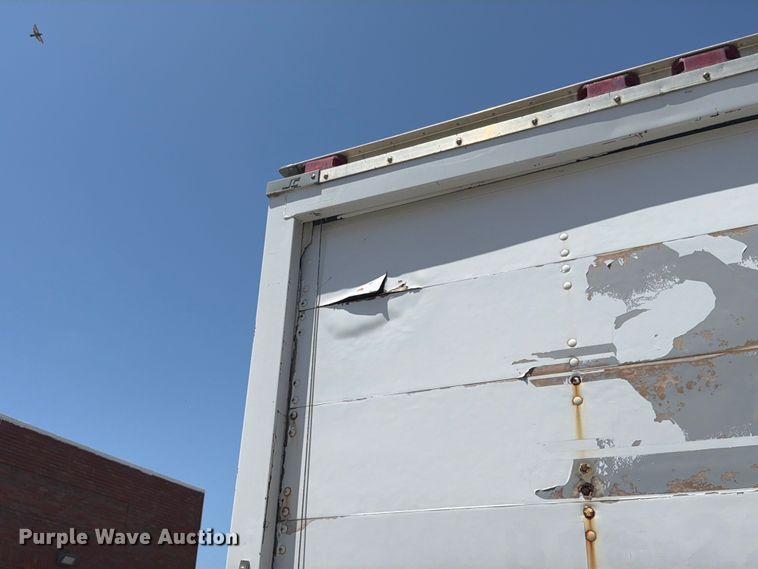 image for item ES6510 2011 Ford E350 box truck