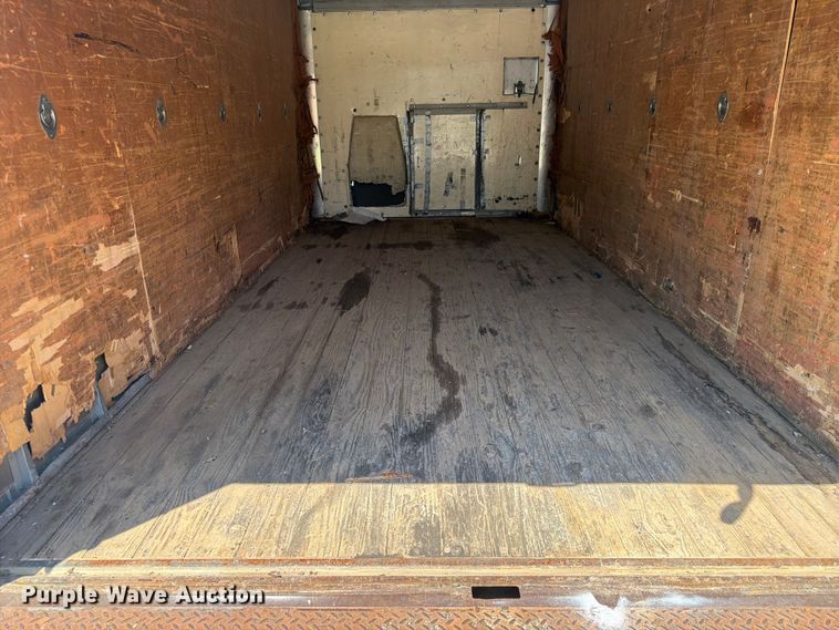 image for item ES6510 2011 Ford E350 box truck