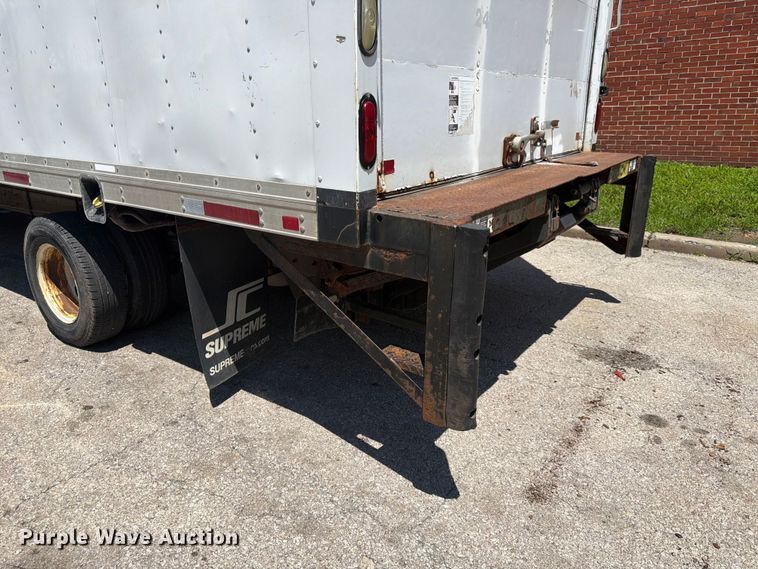 image for item ES6510 2011 Ford E350 box truck