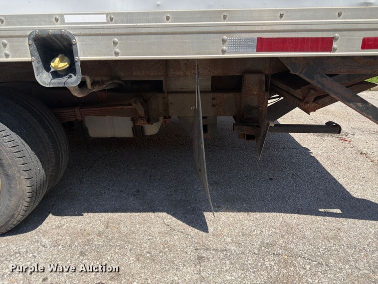 image for item ES6510 2011 Ford E350 box truck