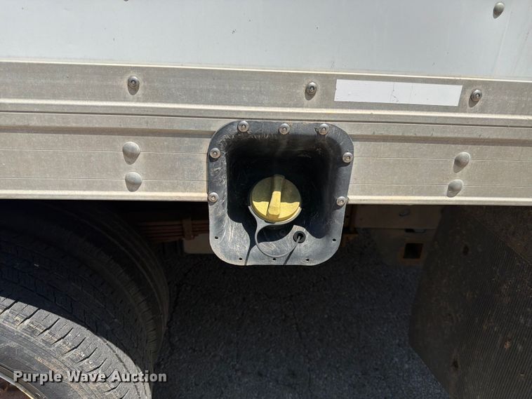 image for item ES6510 2011 Ford E350 box truck