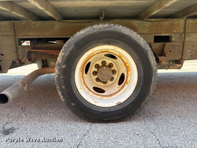 image for item ES6510 2011 Ford E350 box truck
