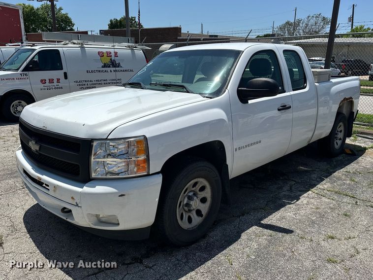 image for item ES6511 2008 Chevrolet Silverado 1500 Ext. Cab pickup truck
