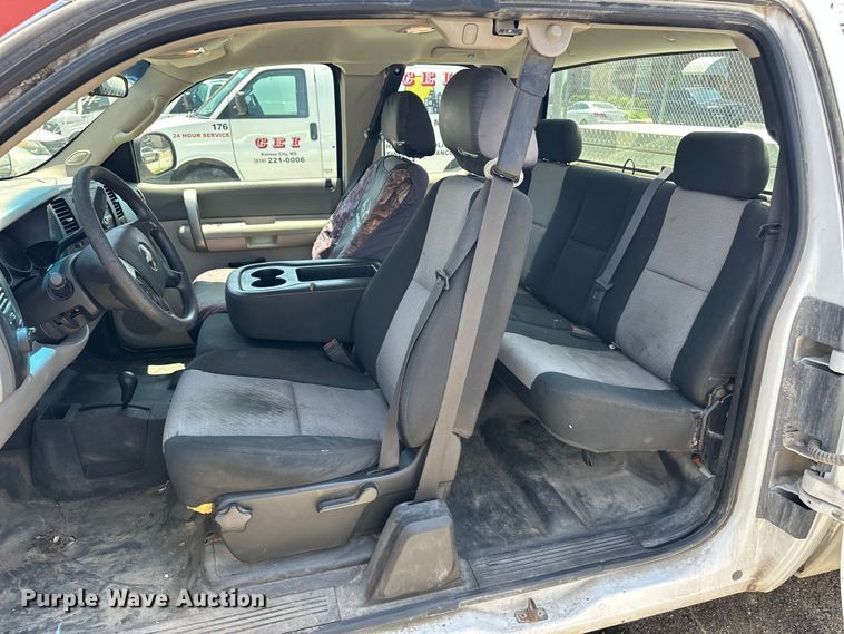 image for item ES6511 2008 Chevrolet Silverado 1500 Ext. Cab pickup truck