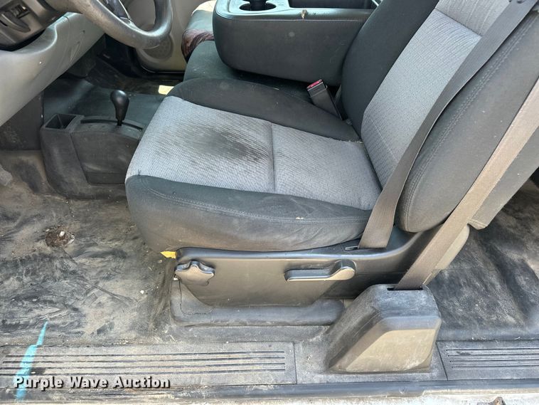 image for item ES6511 2008 Chevrolet Silverado 1500 Ext. Cab pickup truck