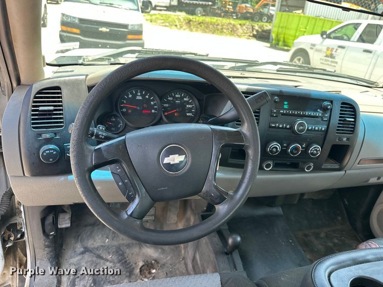 image for item ES6511 2008 Chevrolet Silverado 1500 Ext. Cab pickup truck