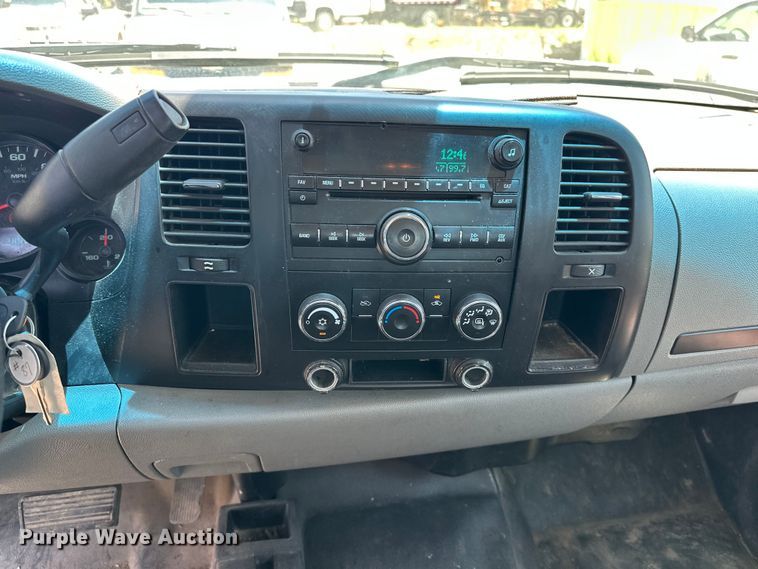 image for item ES6511 2008 Chevrolet Silverado 1500 Ext. Cab pickup truck